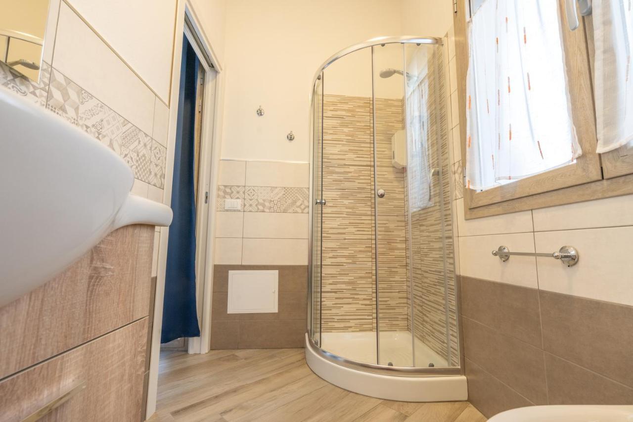 Tortolì Domoblu Camere In Centro מראה חיצוני תמונה