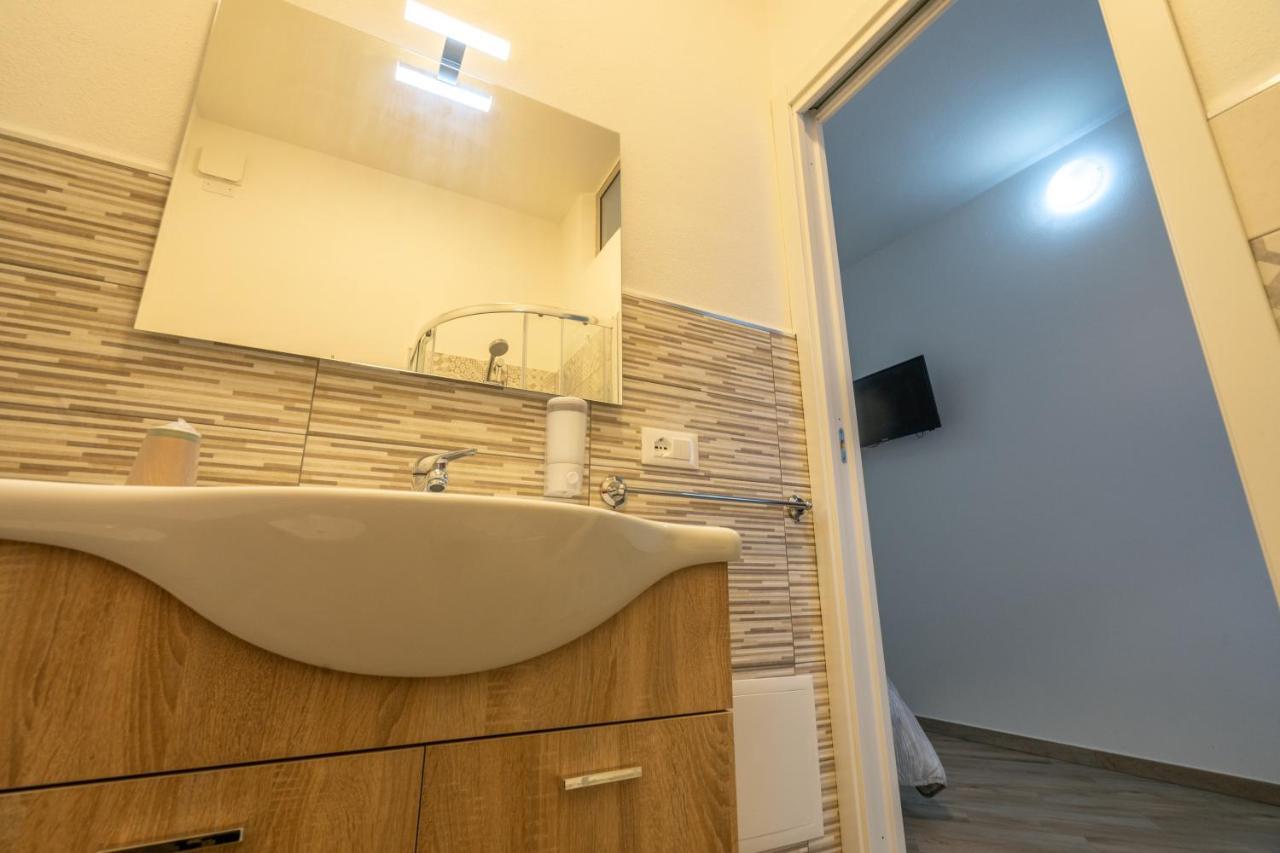 Tortolì Domoblu Camere In Centro מראה חיצוני תמונה