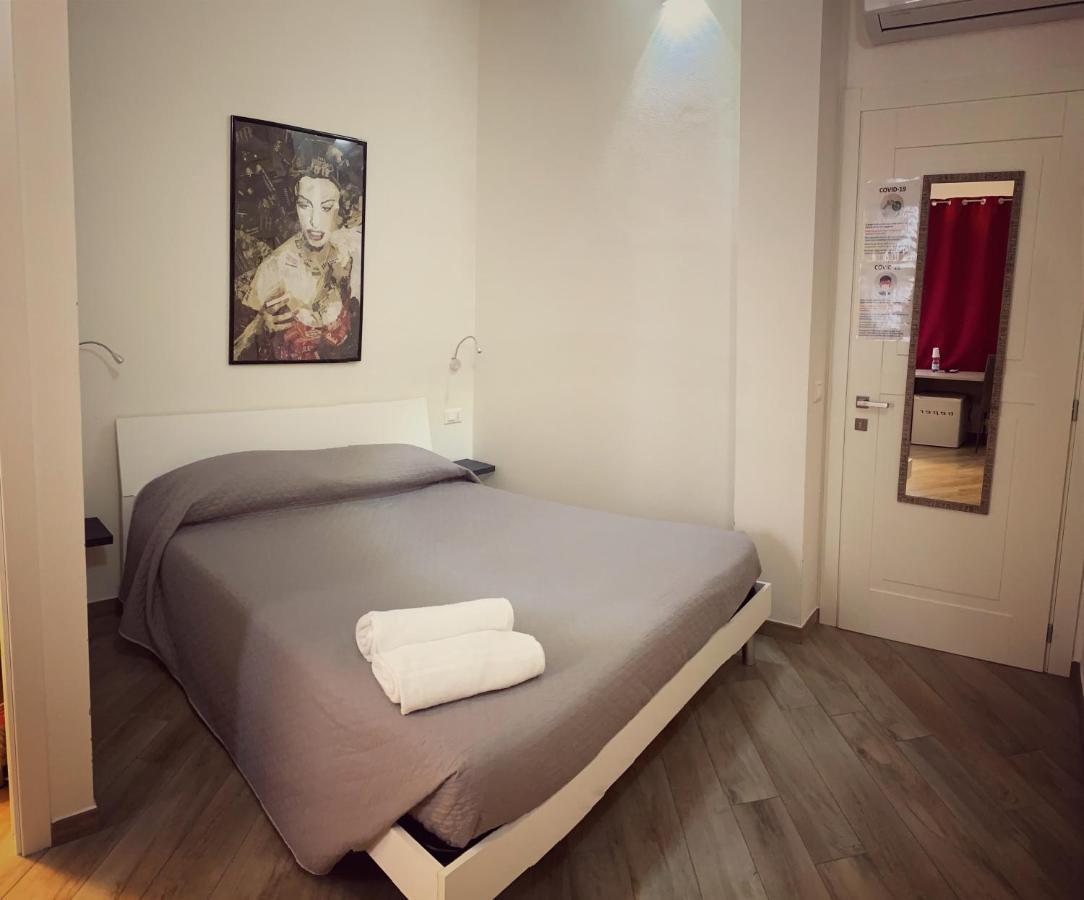 Tortolì Domoblu Camere In Centro מראה חיצוני תמונה
