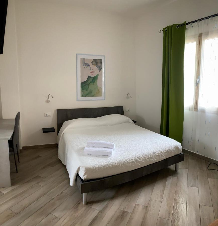 Tortolì Domoblu Camere In Centro מראה חיצוני תמונה