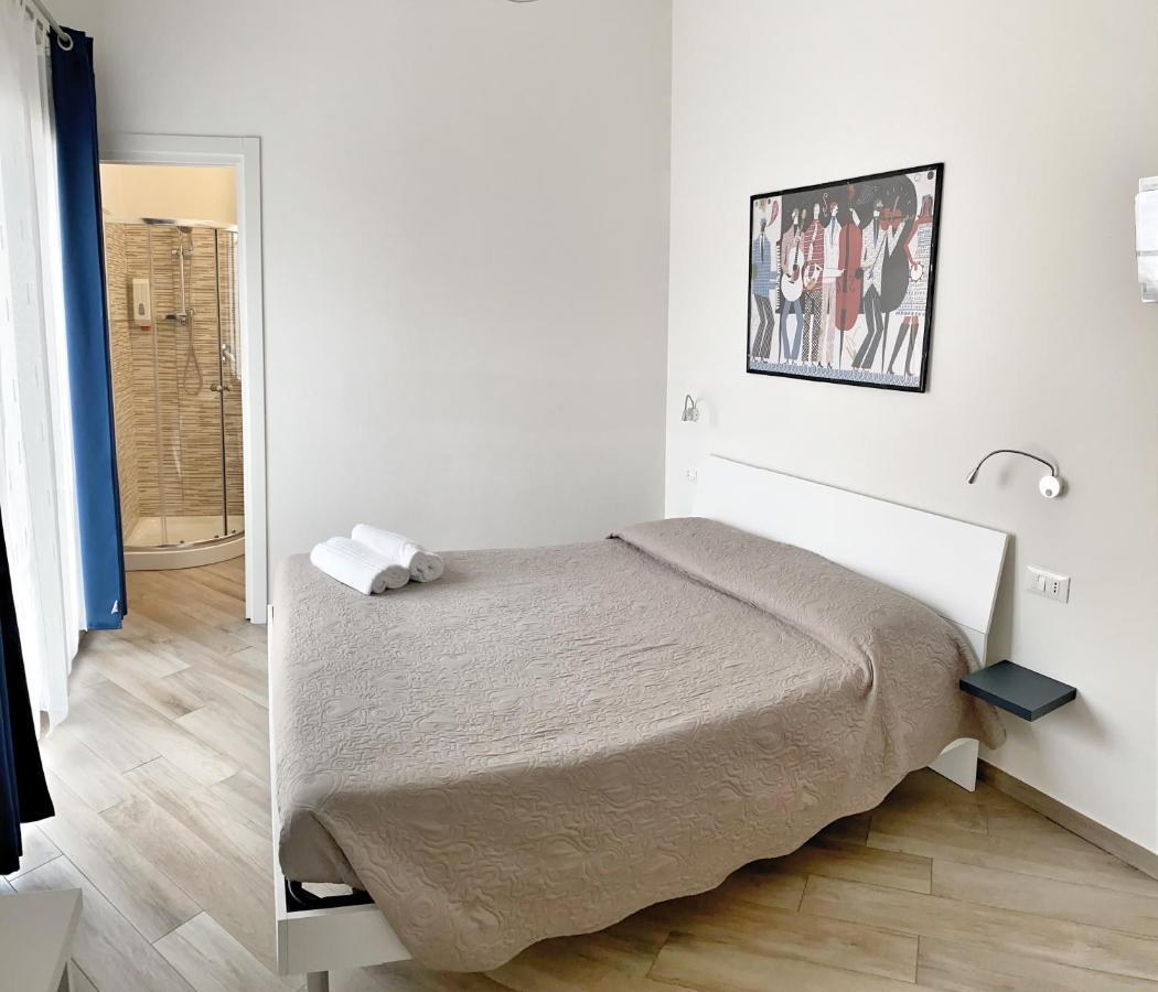 Tortolì Domoblu Camere In Centro מראה חיצוני תמונה